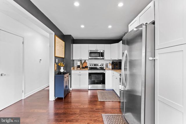 4903 CHARLES RD, Mechanicsburg, PA 17050