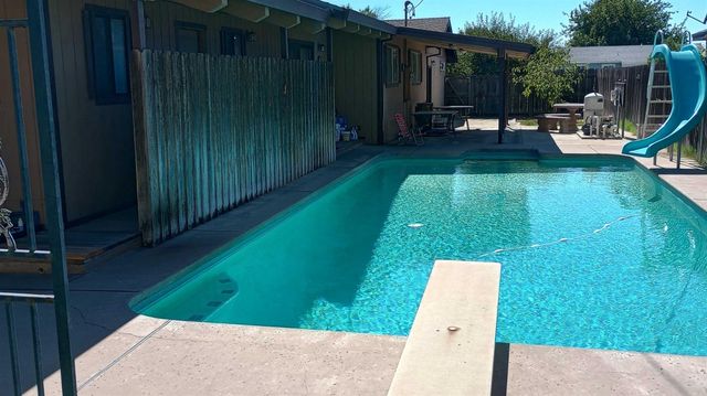 1625 Catalpa St, Olivehurst, CA 95961