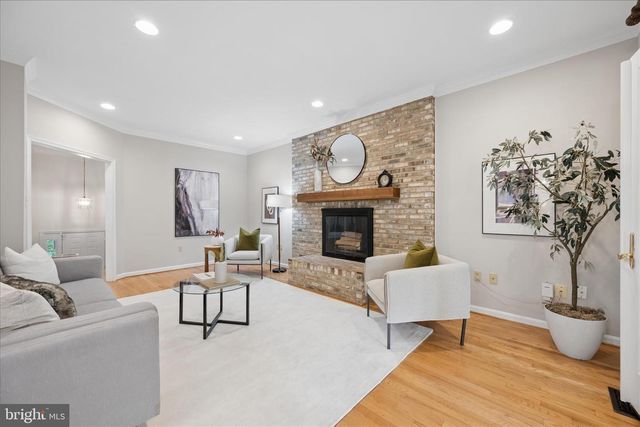 8900 ELLSWORTH CT, Silver Spring, MD 20910
