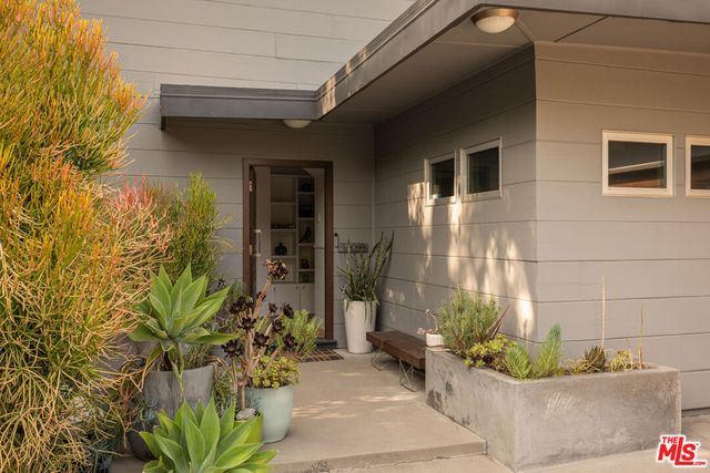 4901 El Canto Drive, Los Angeles, CA 90041