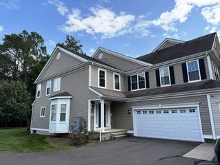 236 Sterling Drive 236, Newington, CT 06111