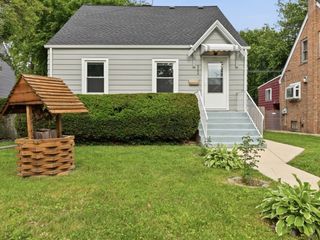 9709 51st Avenue, Oak Lawn, IL 60453