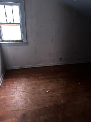 320 Lutzke Road, Saginaw, MI 48609