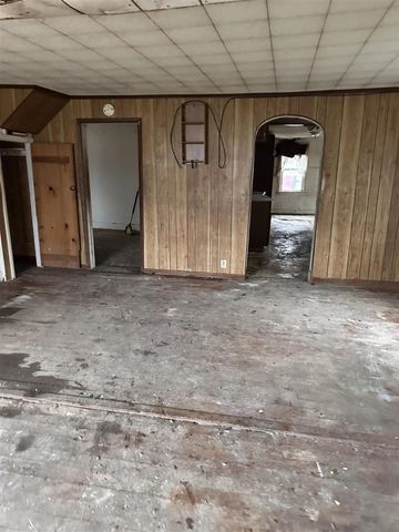 320 Lutzke Road, Saginaw, MI 48609