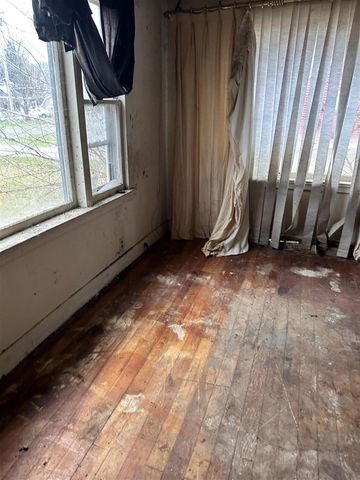 320 Lutzke Road, Saginaw, MI 48609