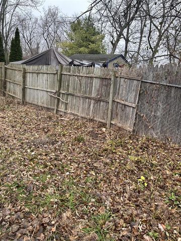 320 Lutzke Road, Saginaw, MI 48609