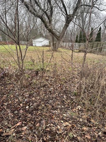 320 Lutzke Road, Saginaw, MI 48609