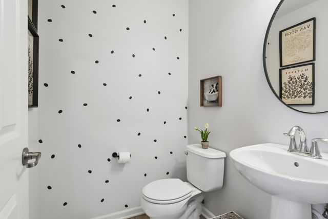 2238 S Crambourne Way, Arlington Heights, IL 60005