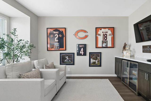 2238 S Crambourne Way, Arlington Heights, IL 60005