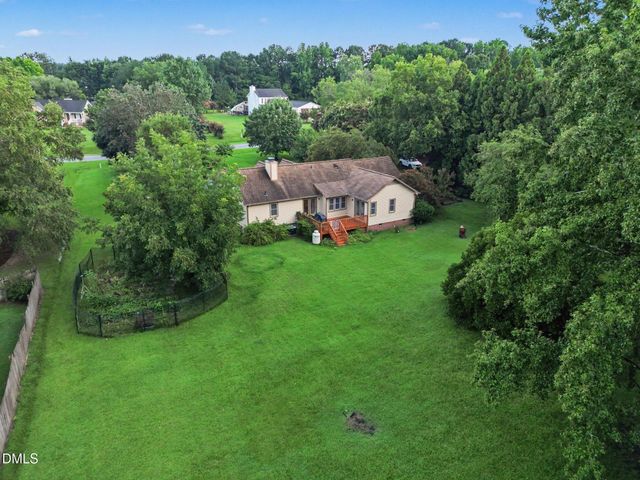 204 Springwood Place, Clayton, NC 27520
