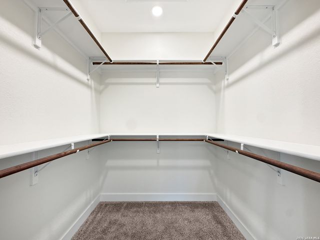 656 Skyline Dr, Bandera, TX 78003