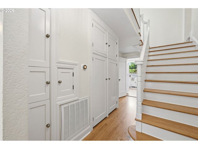 2450 BIRCH Ln, Eugene, OR 97403