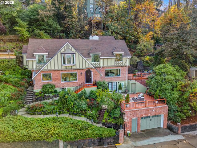 2450 BIRCH Ln, Eugene, OR 97403