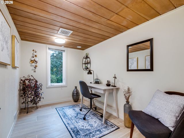 2450 BIRCH Ln, Eugene, OR 97403