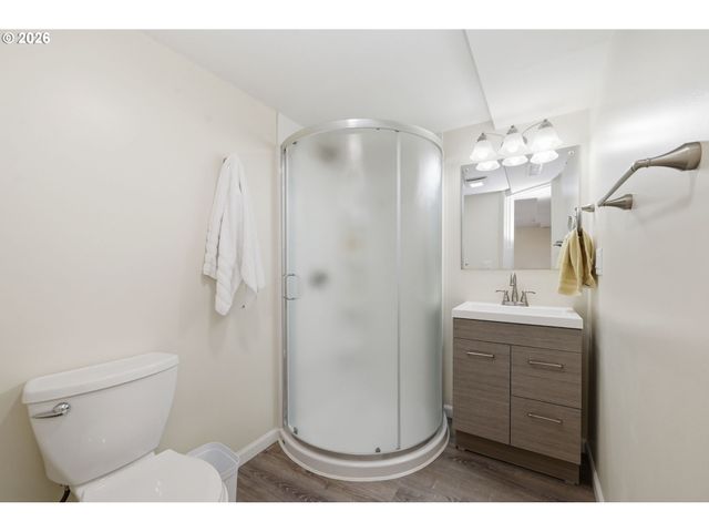 2450 BIRCH Ln, Eugene, OR 97403