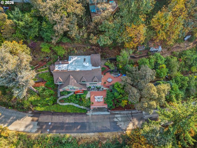 2450 BIRCH Ln, Eugene, OR 97403