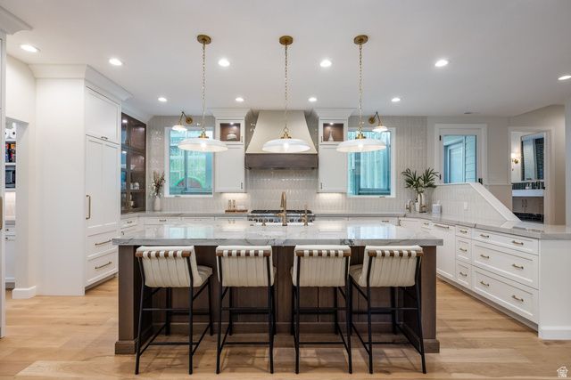 4630 S NANILOA DR, Holladay, UT 84117