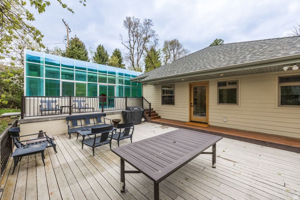 Image 14 of property listing at 4630 S NANILOA DR, Holladay, UT 84117
