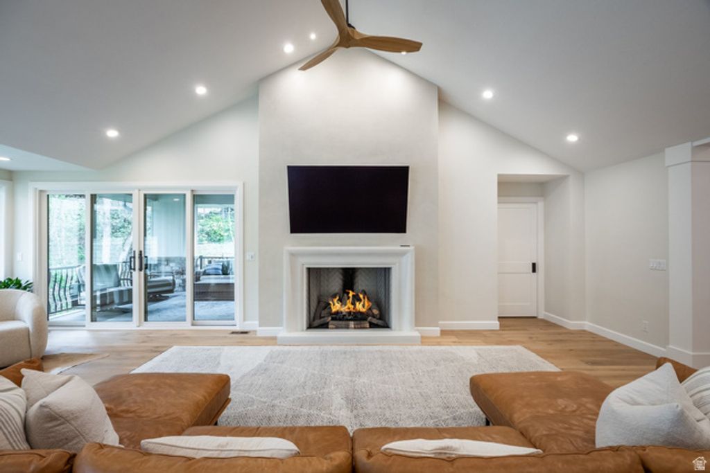 Image 16 of property listing at 4630 S NANILOA DR, Holladay, UT 84117
