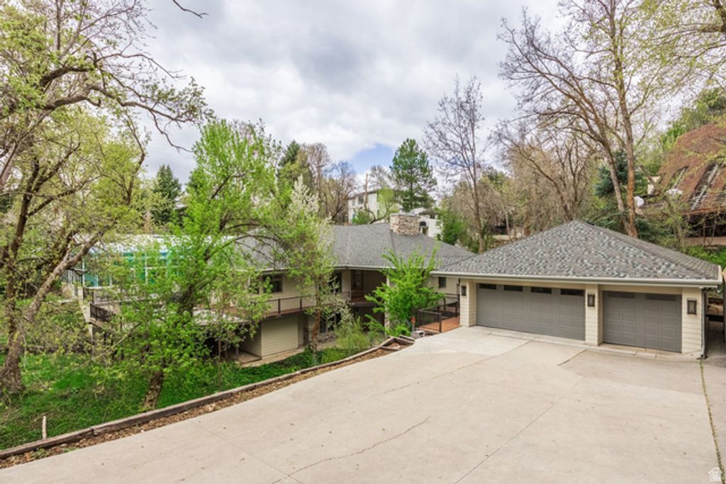 Image 51 of property listing at 4630 S NANILOA DR, Holladay, UT 84117