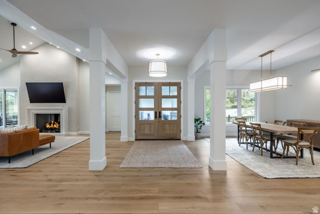 Image 9 of property listing at 4630 S NANILOA DR, Holladay, UT 84117