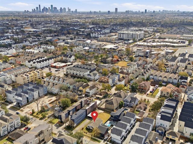 1330 W 24th Street, Houston, TX 77008