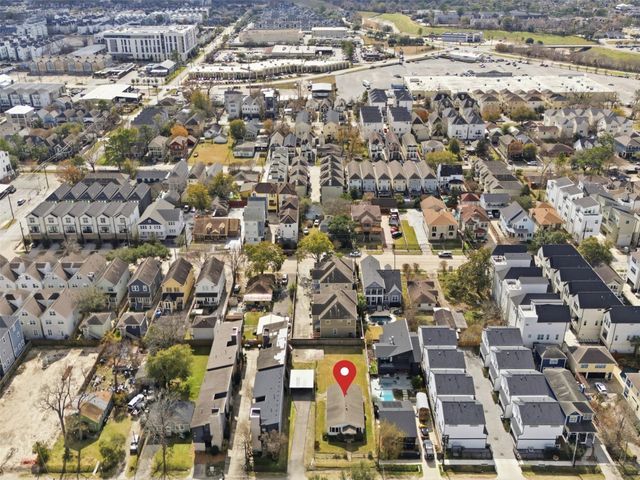 1330 W 24th Street, Houston, TX 77008