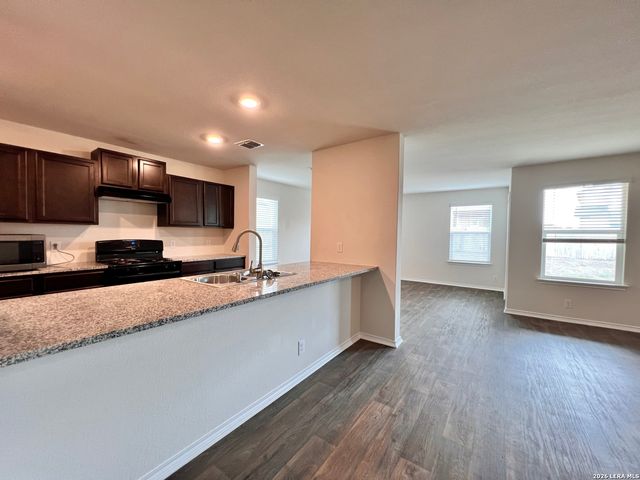 6418 Handel Lodge, San Antonio, TX 78252