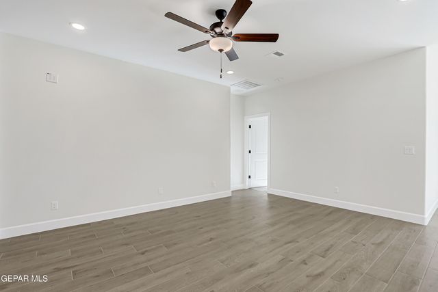 12324 Jack Vowell Way, El Paso, TX 79934