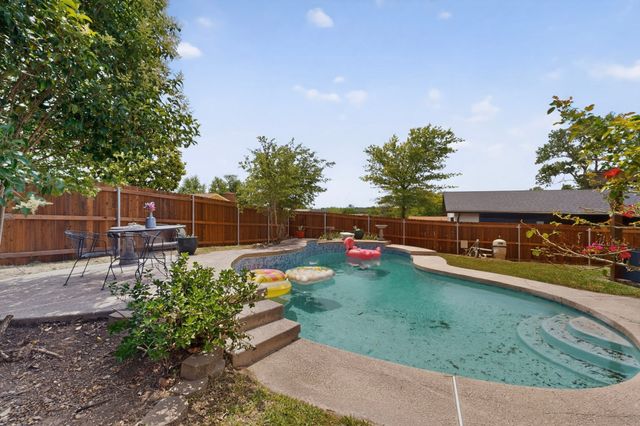 3326 Vista Oaks Drive, Garland, TX 75043