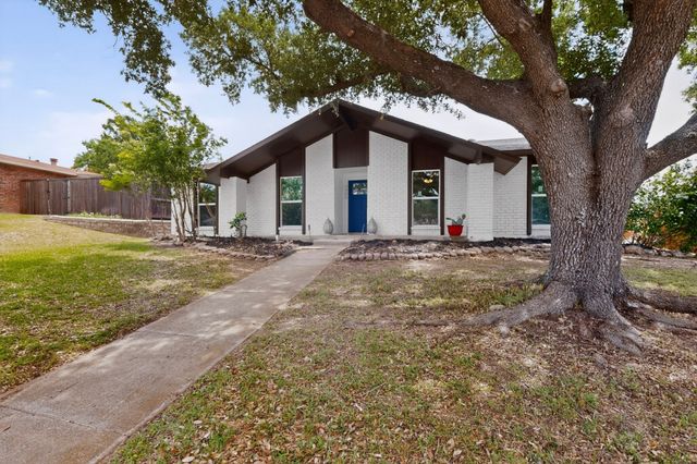 3326 Vista Oaks Drive, Garland, TX 75043