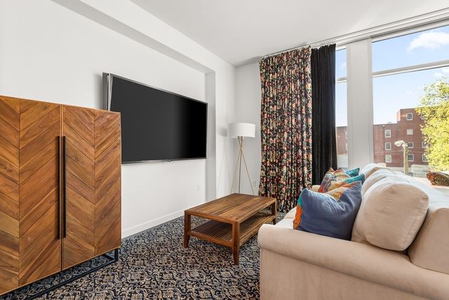 1920 Adelicia St Apt 305, Nashville, TN 37212