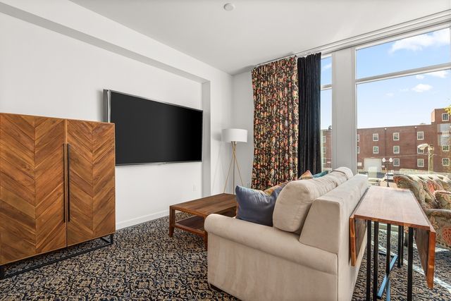 1920 Adelicia St Apt 305, Nashville, TN 37212