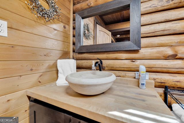 962 Tugaloo State Park Road, Lavonia, GA 30553