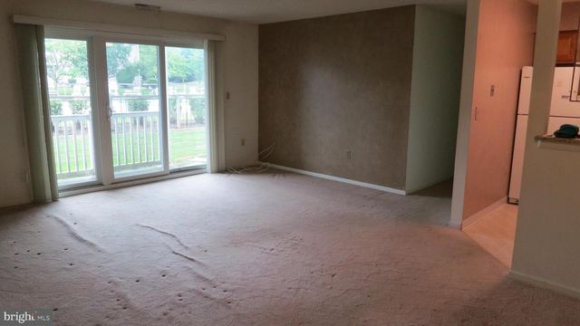 8407 TAMARRON DR, Plainsboro, NJ 08536