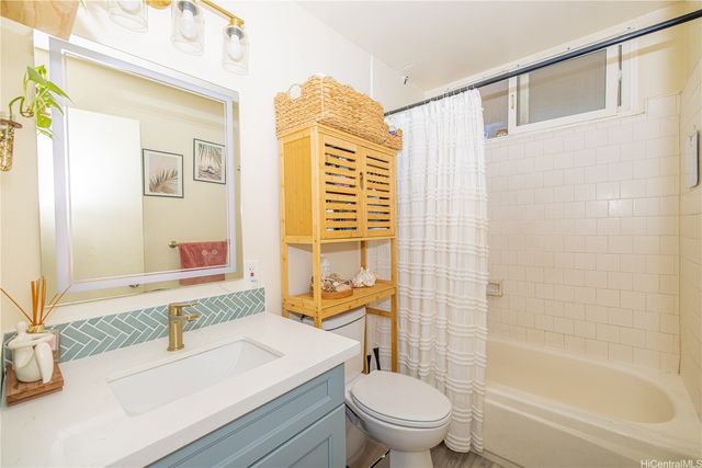 454 Namahana Street 503, Honolulu, HI 96815