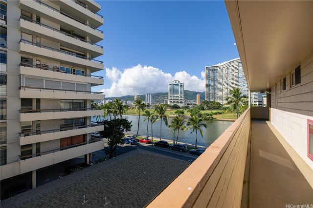 454 Namahana Street 503, Honolulu, HI 96815