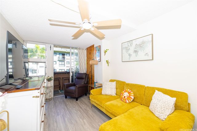 454 Namahana Street 503, Honolulu, HI 96815