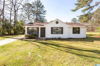1502 FILLYS RUN, Weaver, AL 36277