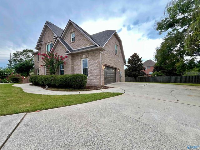 194 Paul Revere Drive, Madison, AL 35758