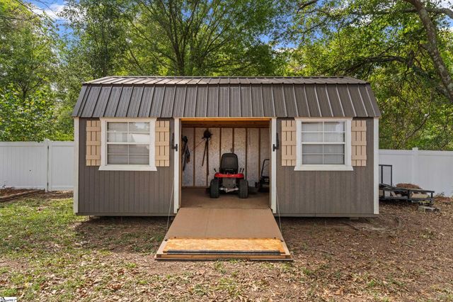 247 Motlow School Road, Campobello, SC 29322