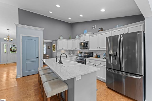 247 Motlow School Road, Campobello, SC 29322
