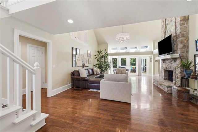 12401 Granada Road, Leawood, KS 66209
