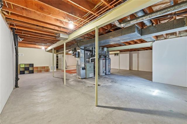 12401 Granada Road, Leawood, KS 66209