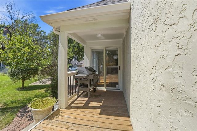 12401 Granada Road, Leawood, KS 66209