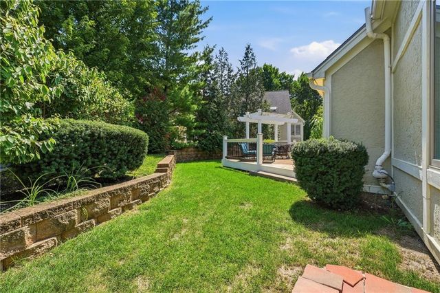12401 Granada Road, Leawood, KS 66209