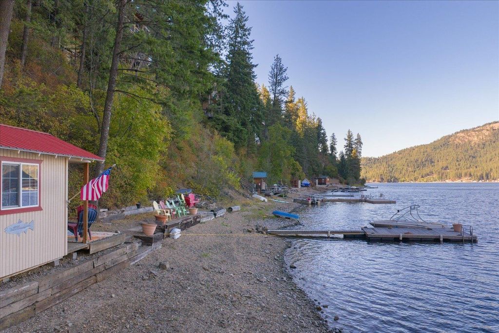 3994 Cedar Bay Rd, Loon Lake, WA 99148 photo 3