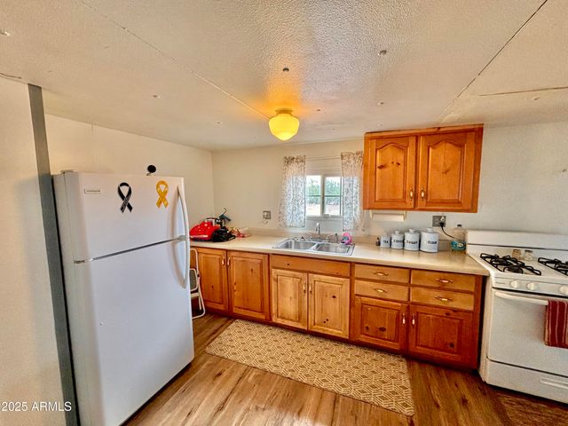 6910 N BLACKBERRY Place, Mcneal, AZ 85617