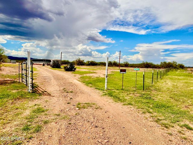 6910 N BLACKBERRY Place, Mcneal, AZ 85617