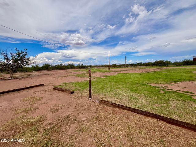 6910 N BLACKBERRY Place, Mcneal, AZ 85617